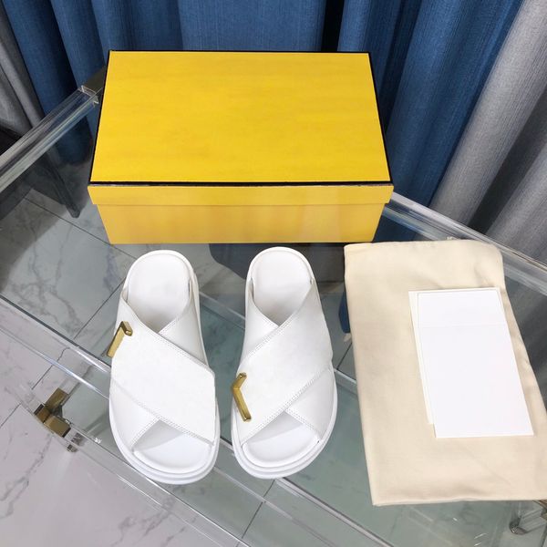 

2022 designer sandals metal logo fashion women slipper leather upper with crossed laces slippers casual shoes 3 colors size 35-40, Black