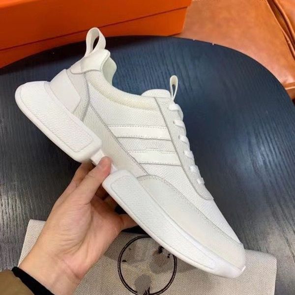

2022 new low casual shoes rhyton sneaker designer plaid pattern platform classic suede leather sports skateboarding shoes mens sneakers adad, Red;white