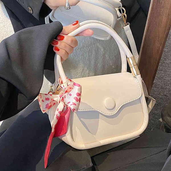 

small women's new fashion versatile fashionable handbag this year simple portable