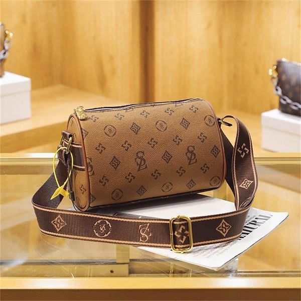 

fashion printing large capacity women's early spring trend pillow foreign style single diagonal cross purses outlet online