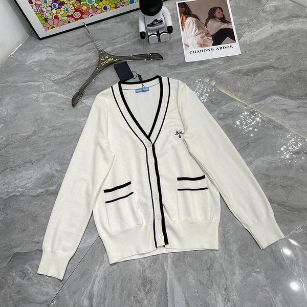 

fall white cardigan coat women button designer sweaters trendy letter jacquard woman sweater jacket clothing, White;black