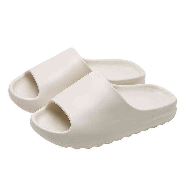 Verão chinelos de inverno homens homens sandálias 2022 Sapatos casuais de praia Slides de fundo macio Plataforma grossa EVA Anti-deslizamento Home Slipper G220518