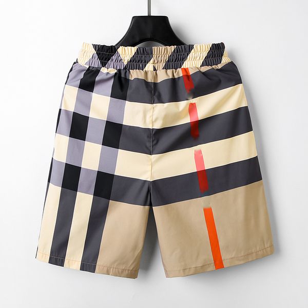 

summer men's shorts designer casual sports anti-wrinkle breathable fashion luxury quick dry men's beach pants classic plaid print, White;black