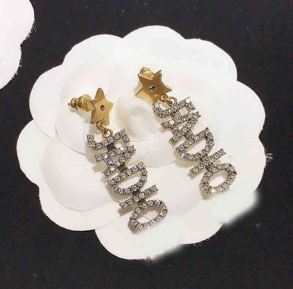 

d family letter diamond smooth 2022 luxury brand fashion design versatile ladies jewelry stud earrings, Golden;silver