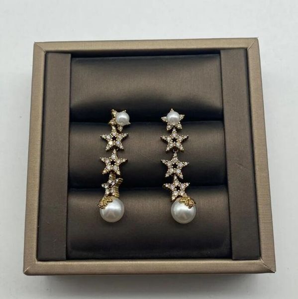 

charm earrings luxury jewelry designer original packagingor letter djia italian vintage diamond-encrusted five-pointed star pearl bee earrin, Golden
