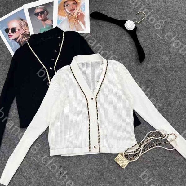 

designer women sweaters wool knit autumn long sleeve knitted sweater sweater clothes v neck pullover ch..el brand logo womens coat female ap, White;black