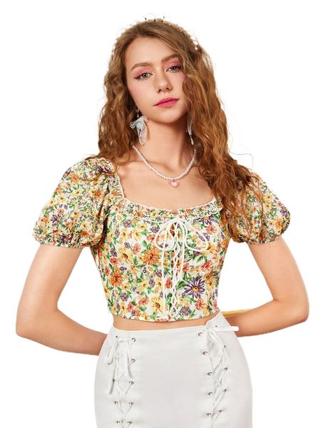 

allover f.loral p.rint f.rill trim lace up f.ront c.rop b.louse 94qq#, White