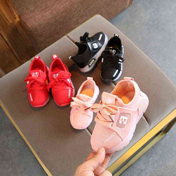 Nuove scarpe casual per bambini primavera estate Unisex Toddler Ragazzi Ragazze Sneakers Mesh Moda traspirante Scarpe da passeggio incandescente G220517