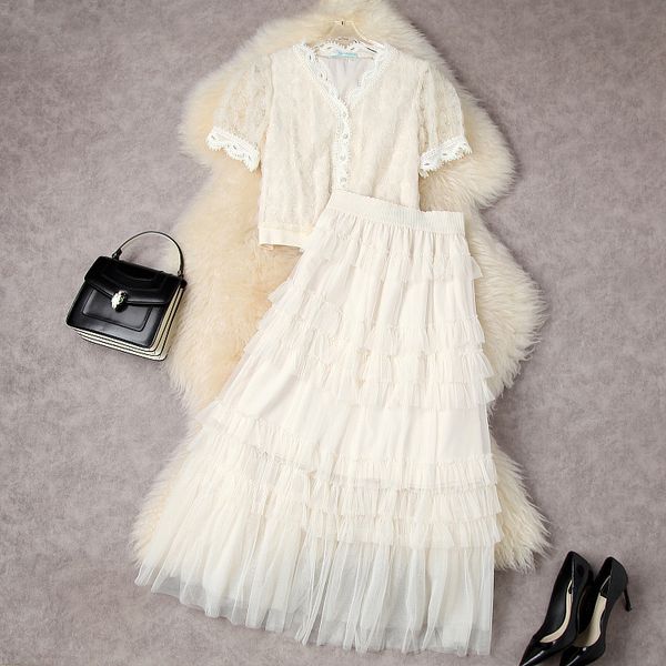 

european and american women's summer 2022 new disk flowers with short sleeves v-neck shirt gauze pleated skirt fashion suits, White