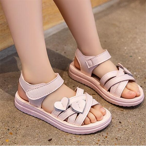 Sandali per bambini Amore Scarpe da principessa Scarpe basse da ragazza 2022 Estate Nuovi bambini Scarpe da sandalo casual da donna con suola morbida antiscivolo