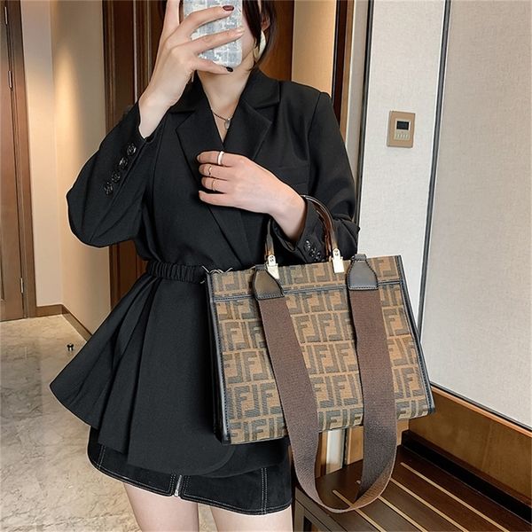

multifunctional tote high-capacity women's embroidered shopping messenger trend purses outlet online