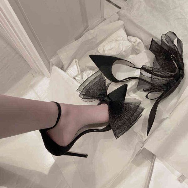 

sandals pumps designer 2022 early spring pointed asymmetric bow high heels women hollow out thin heel shoes 220704, Black