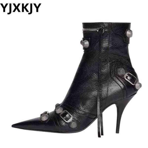 

new women slim high heel metal buckle chain luxury shoes fashion comfortable pointed toe ankle boots stiletto short 220815, Black