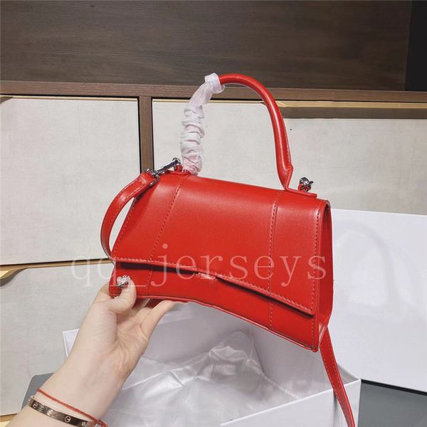 

2022 new luxurys designers bags paragraph crocodile pattern all-match leather b-shaped buckle single shoulder messenger bag