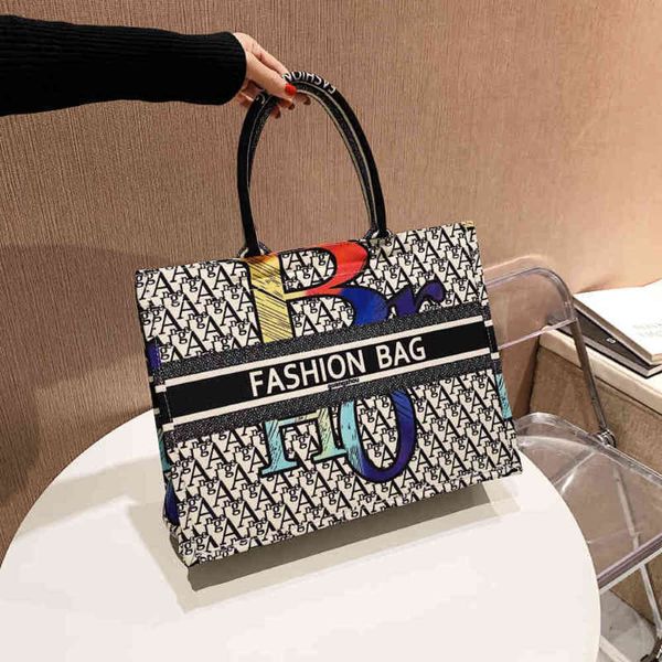 

new designer luxury bags checked handbag single messenger winter new canvas bagtyypshoulder bag