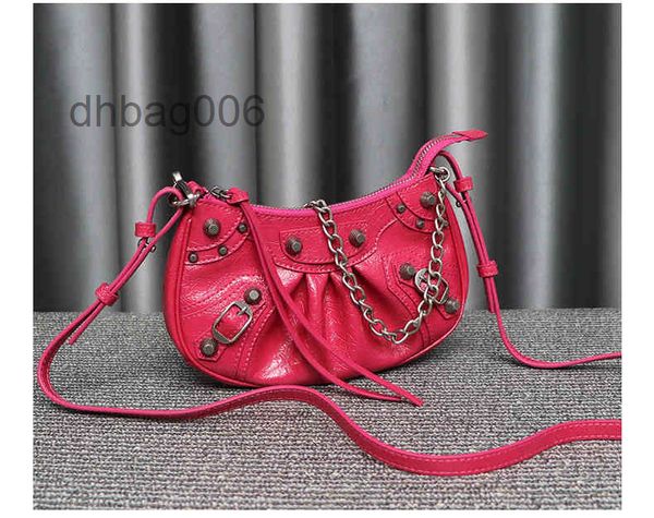 

2022 le caogle bags lecagole designer handbags handbag designers locomotive high sense mini chain rivet women's leather armpit 8x9j a4x