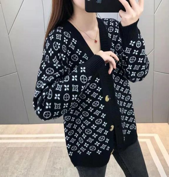 

4color women fashion designers sweater small sweet wind coat cardigan cashmere letters print women sweaters streetwear costume, White;black