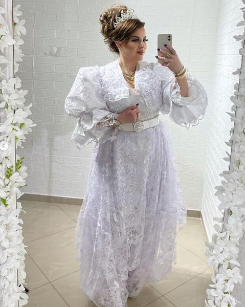 Weiße arabische marokkanische Abendkleider Kosovo V-Ausschnitt Langarm Spitze Arabische Ballkleider Elegante Algerien Robe De Mariee