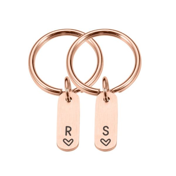 2 PCS Namorado Presente Chave Chain Iniciais personalizados para casal homens homens Chegando presentes personalizados do Dia dos Namorados para ele seu amante