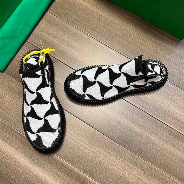 

dresses shoes designer men dressing shoes fly woven external tie trim loafers soft leather slip-ons shoe black casual shoe 220707