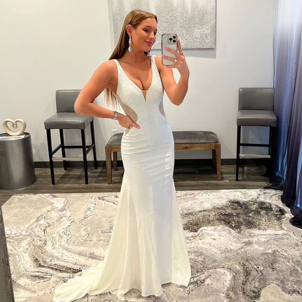 

sparkly white wedding dress 2022 for women backless beading sleeveless floor length v neck mermaid dresses bridal gowns vestido de noiva