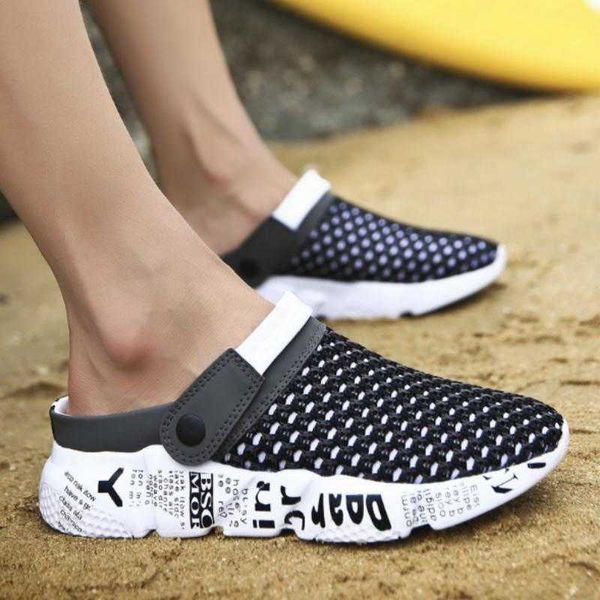 

2022 designer new summer men's slippers sandals wear crocodile clogs water reathable light jogging sports casual beach shoes yz2002, Black