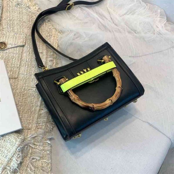 

solid color simple high-capacity version of women temperament commuting shopping texture small square bag bags