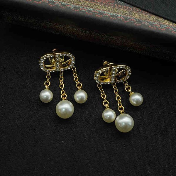 

factory wholesale letter rhinestone pearl short tassel earrings women's net red same style, Golden