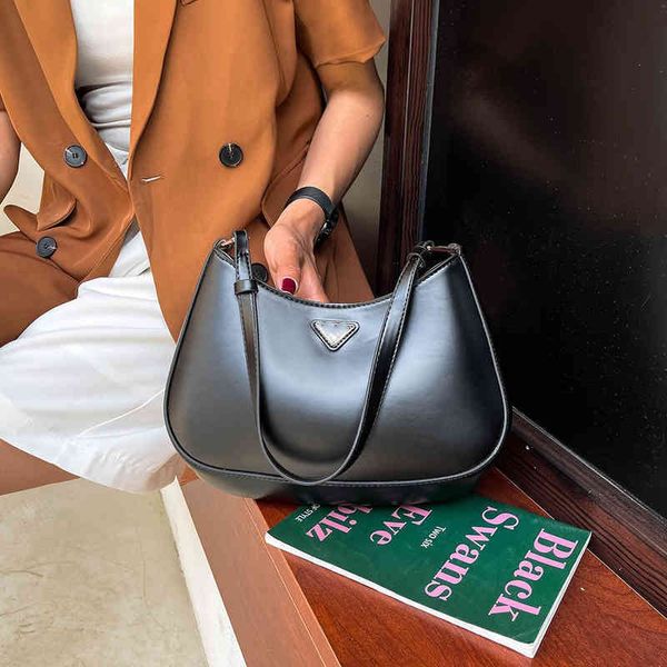 

56% 2022 new fashion handbags cleo armpit medieval hobo stick elegant