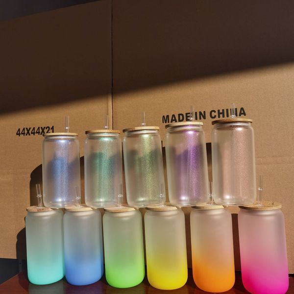 Bicchieri in vetro iridescente da 16 once con coperchio in bambù Colori laser a sublimazione Bicchieri olografici trasparenti Bicchieri cola per birra Bevande Tazze per trasferimento di calore fai-da-te WLL1256