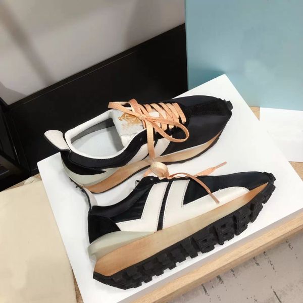

2022 women's sportswear shoes boots op63 spring and autumn blast leather retro all-match thick sole height sponge cake with color four, Black