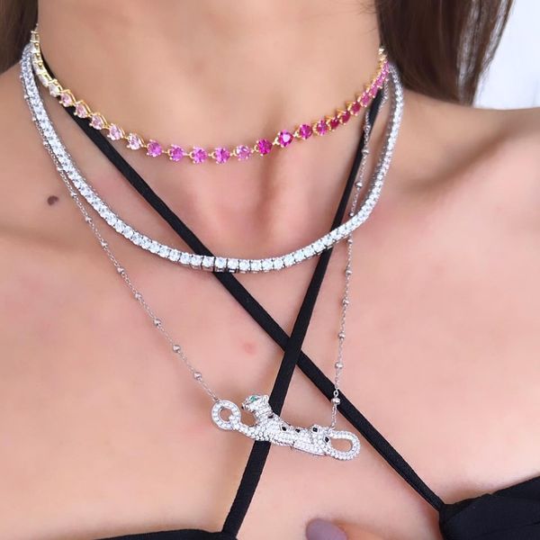 Weiße, rosa, rote Herz-CZ-Steine gepflasterte Tenniskette, Halsband, 35 + 10 cm, verstellbare Ketten, neuer Hip-Hop-Schmuck mit Vergoldung für Damen