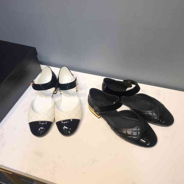 

sandals [close your eyes sell goods. it's hard to find me]classic geling black white mary jane flat sole single shoes color matching sa