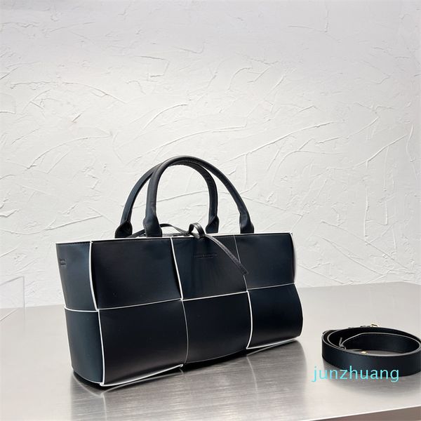 Schultertasche Designer Handtasche Totes Damen Blaues Leder Mode Textur Design fühlt sich 2022 an