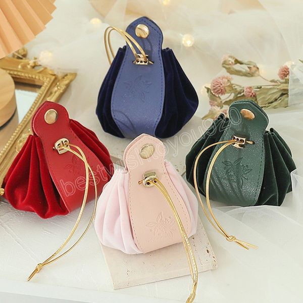 

creative pu leather drawstring bag portable jewelry gift candy storage bag box organzier pouch wedding party pocket ornament, Black;white