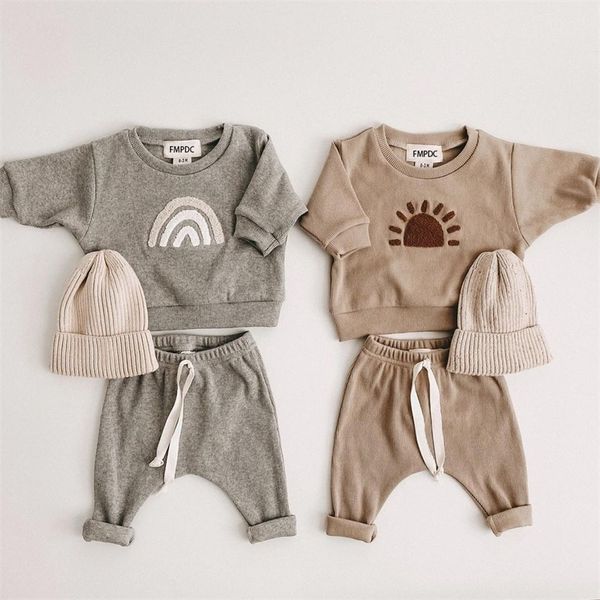 Moda Çocuk Giyim Seti Toddler Erkek Bebek Kız Desen Rahat Tops + Çocuk Gevşek Pantolon 2 adet Tasarımcı Giyim Kıyafet 220326