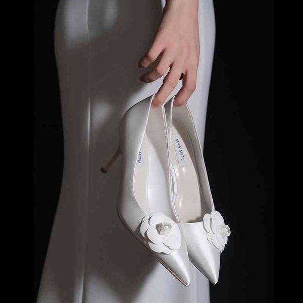 

dress shoes designer luxury white british style wedding shoes high heels thin camellia flower pearl bridesmaid pointed single women, Black