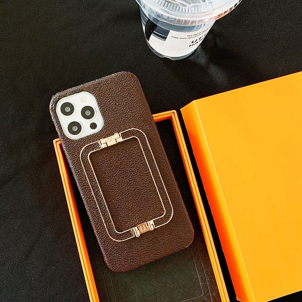 

designer h kickstand phone cases for iphone 14 13 pro i12 11 xs max xr shell luxury metal square hand strap brand monogram brown old flower