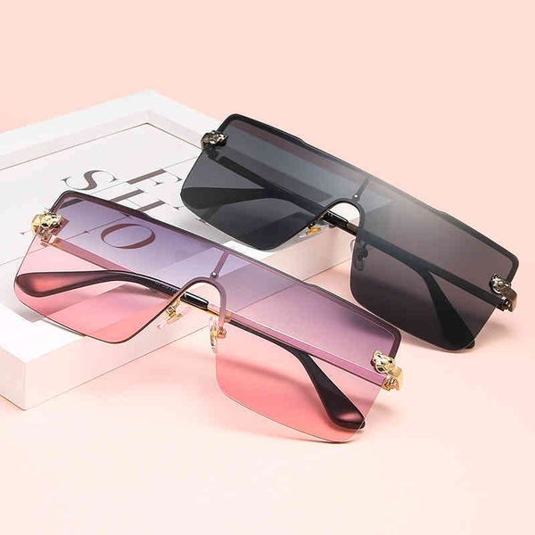 

2022 new fashion trend large box conjoined sunglass women's anti beach sunglass sunglas, White;black