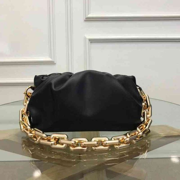 

bags teen leather chain clutch ibtercciato padded intrecciato magnetic frame closur single compartment pouch i8bj# bottegas botega