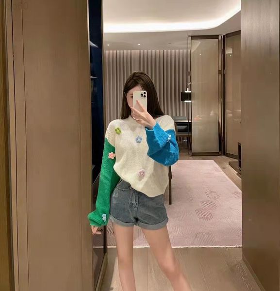 

women's sweaters designer 2022 spring new three-dimensional flower color matching long sleeve pullover sweater women's design sens, White;black