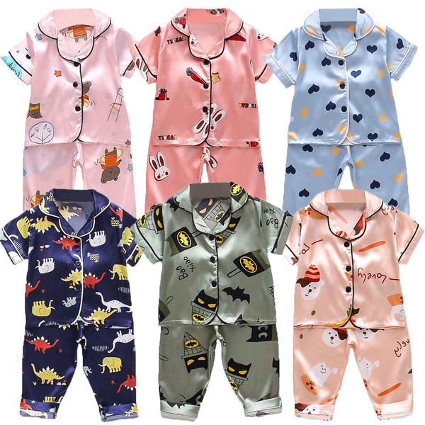 Mädchen Pyjama Sets Junge Baby Kleidung Kinder Nachtwäsche Pijama Kleinkind Bär Fledermaus Herzen Kurzarm Tops Lange Hosen Pyjamas Nachthemd 220714