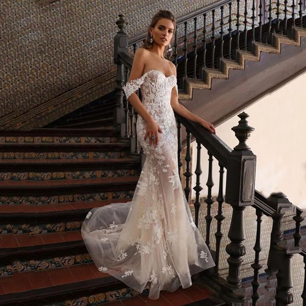 

gorgeous mermazid evening dresses organza strapless sleeveless applique hand made flower prom dress sweep train length formal party gown, Black;red