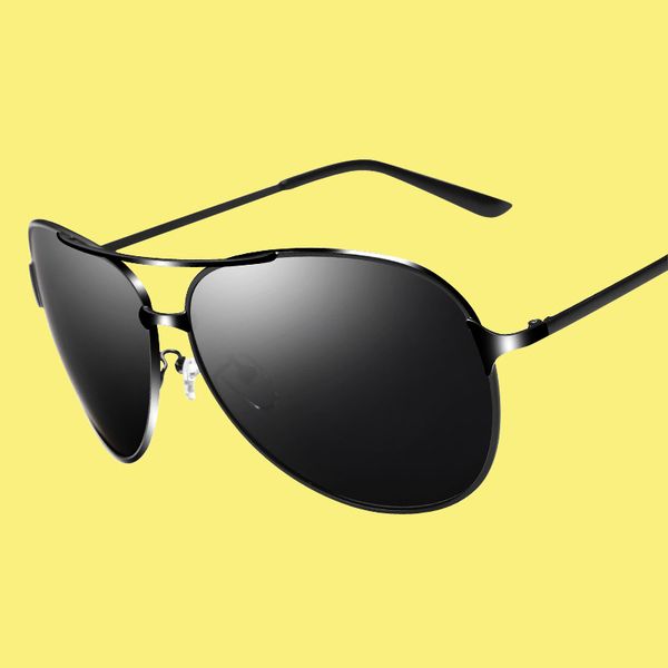 

2022 metal frame fashion polarized sunglasses man 8009, White;black