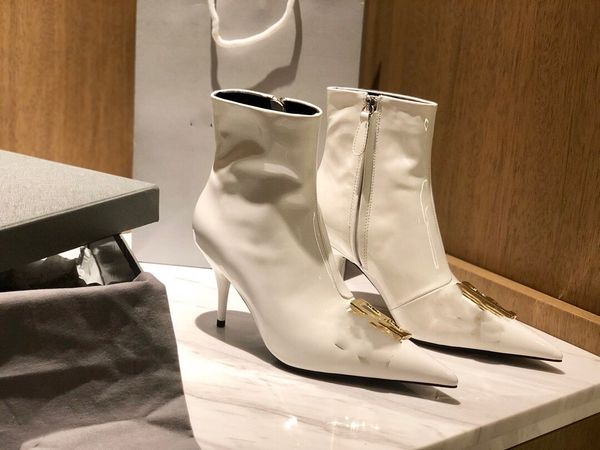 

designer laureate women boots brand flamingos love arrow medal martin boot winter genuine leather coarse high heel shoes luxury desert chunk, Black