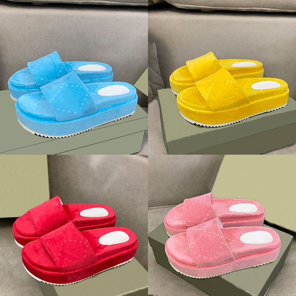 Neue Designer-Slipper Cotton Sponge Logo Embossed Platform Sandalen Männer Frauen Schuhe Dunkelrosa Schwarz Gelb Hellblau Rot Luxus Sandale Strand Herren Slides mit Box