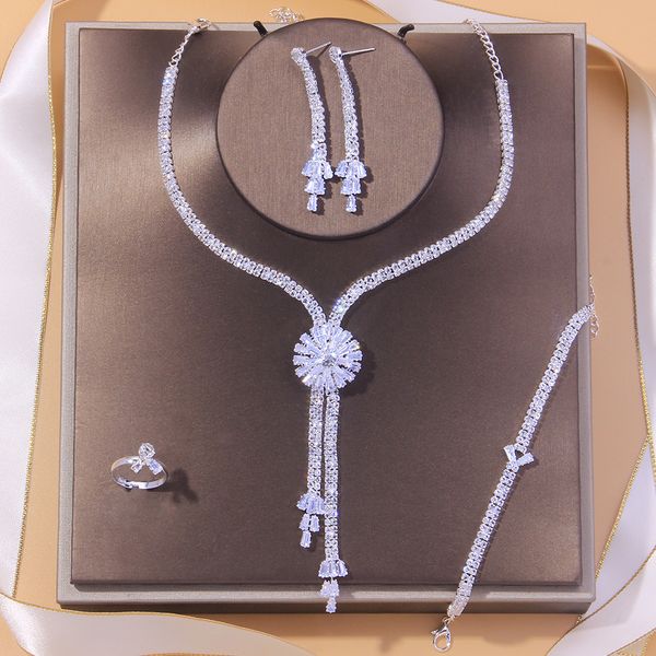 

flower zircon necklace set light luxury bride jewelry female jewelry, Silver
