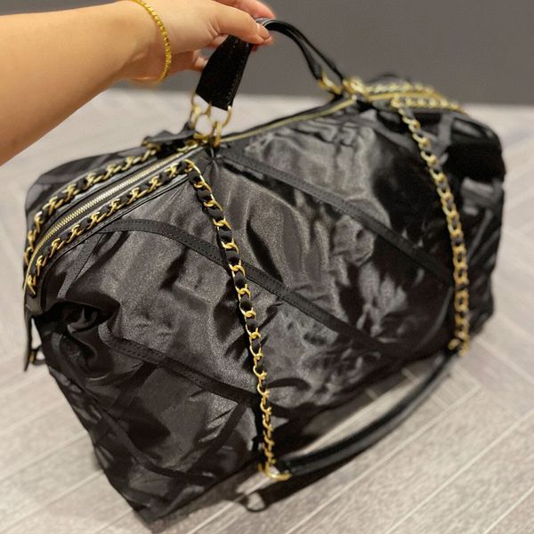 

2022 new designer bowling bag oversized large capacity diamond lattice fashion shoulder luggage bags crossbodybag woman handbag duffle trave