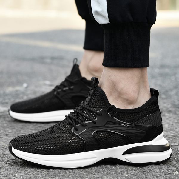 

2022 new summer sports shoes mesh black and white