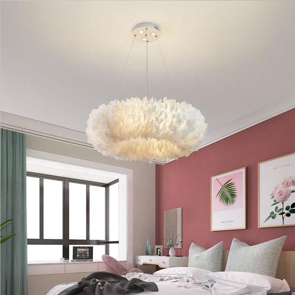 Lâmpadas pendentes Candelador de penas Simples moderna sala de estar iluminagem Ins estilo nórdico led menina mestre quarto lâmpada